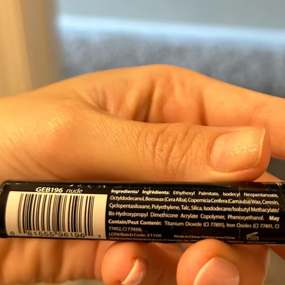 LA Girl Nude HD Eye Shadow Primer Stick NWT